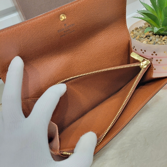 💕CLASSIC LOUIS VUITTON Sarah Wallet Monogram - Picture 9 of 12